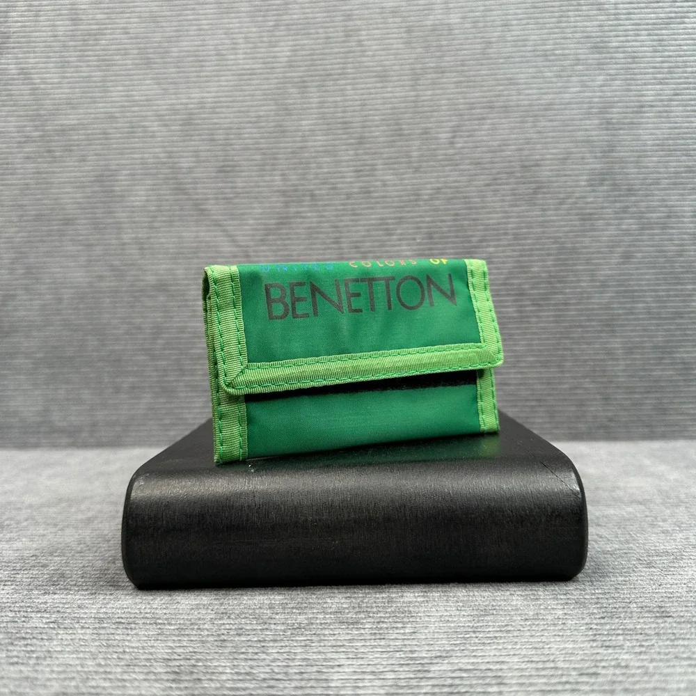 United Colors of Benetton Vintage Trifold Nylon Wallet Green Hook Loop 90s UCB